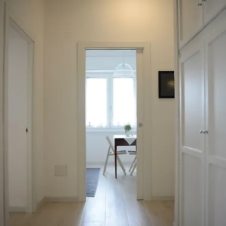 Bed and Breakfast 82 3*